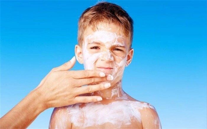 داخل خانه هم باید کرم ضد آفتاب بزنیم؟