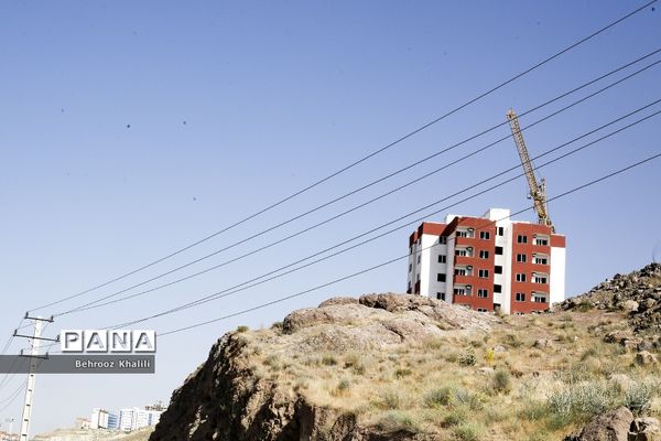 ساختار متفاوت ساخت و سازها در کلان شهر تهران