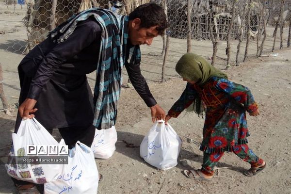 گروه جهادی ایثارگران بدون مرز استان بوشهر در بشاگرد روستای شمسون