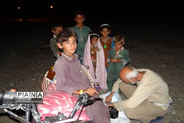 گروه جهادی ایثارگران بدون مرز استان بوشهر در بشاگرد روستای شمسون