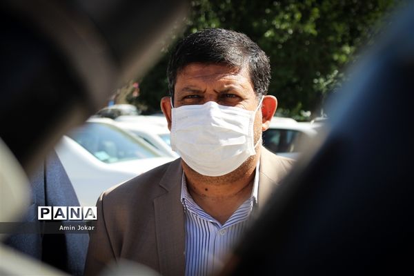 رصد خورشید گرفتگی در اداره کل آموزش و پرورش استان فارس