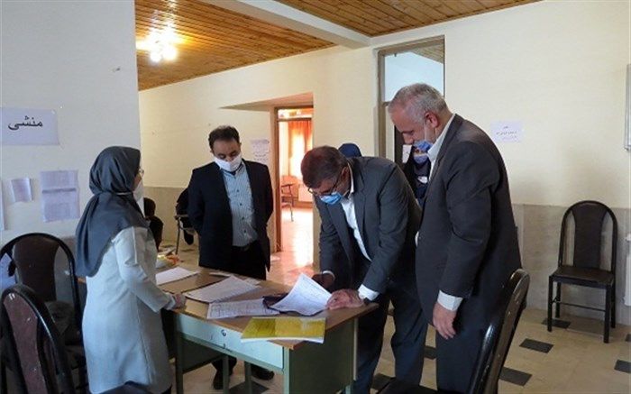 بازدید مدیرکل آموزش و پرورش استان گیلان از برخی حوزه‌های آزمون نهایی پایه دوازدهم در فومن