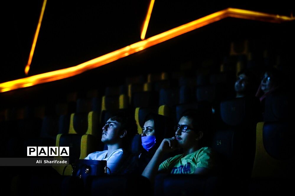بازگشایی سینماها پس از 4 ماه تعطیلی-1