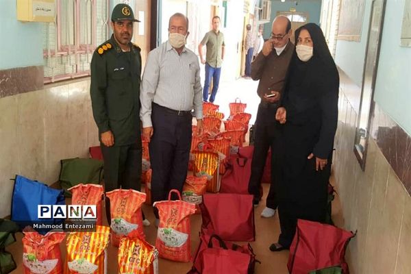 رزمایش کمک مومنانه دانش‌آموزان و فرهنگیان آب پخش