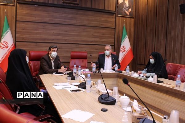 اولین جلسه کارگروه مالی و پرورشی مدیران منتخب استانی در اداره‌کل آموزش و پرورش شهرستان‌های تهران