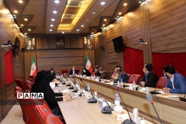 اولین جلسه کارگروه مالی و پرورشی مدیران منتخب استانی در اداره‌کل آموزش و پرورش شهرستان‌های تهران