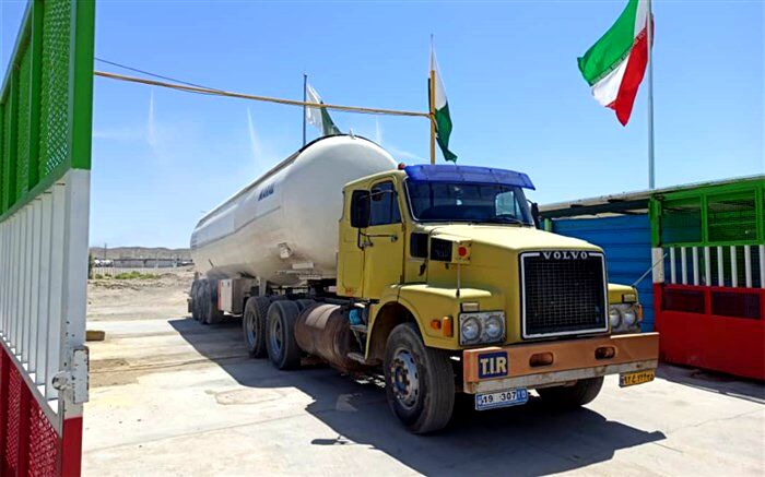 نصب تجهیزات گندزدایی در نقطه صفر مرزی میرجاوه با بازگشایی مرز پاکستان