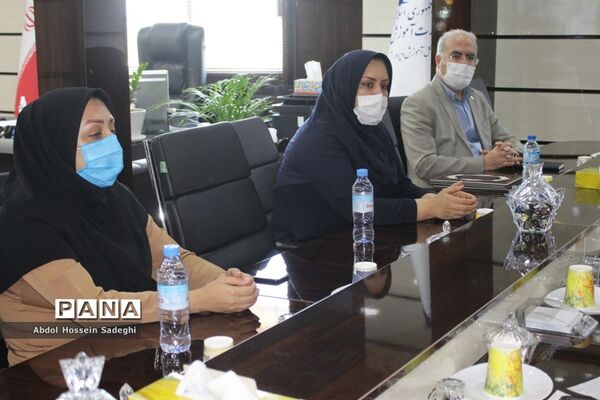 نشست مدیرکل بهزیستی استان بوشهربا مدیرکل آموزش و پرورش استان