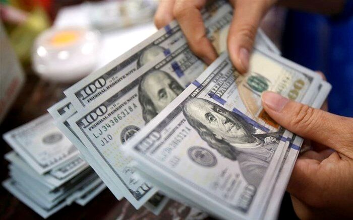 آغاز ریزش قیمت دلار؛ فروشنده‌ها زیاد شدند