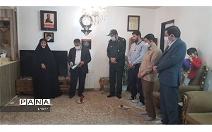 مهدی نیکبخت:  زینت دختران جامعه اسلامی الگو گرفته از حضرت فاطمه معصومه (س) است