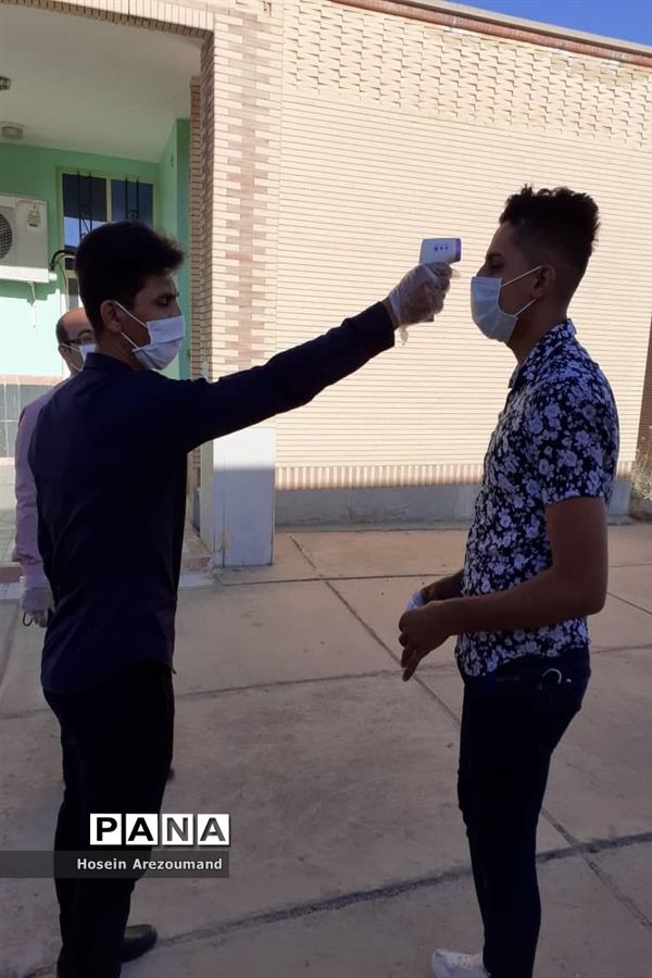 پاکسازی و گندزدایی فضای های آموزشی شهرستان هفتکل جهت جلوگیری از شیوع کرونا