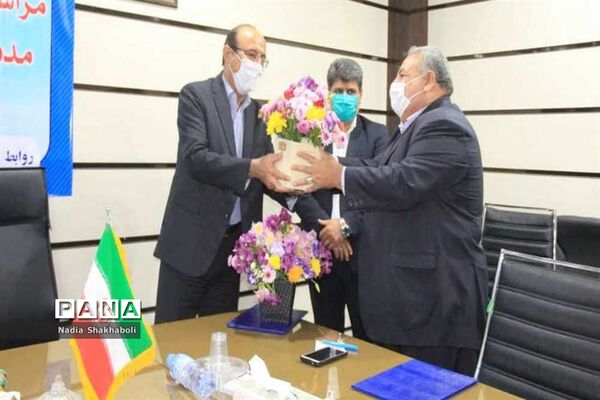 مراسم تکریم و معارفه مدیر آموزش و پرورش شهرستان بوشهر