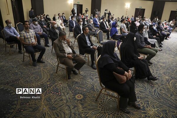 رونمایی  از کتاب زندگینامه بانو خیر مدرسه ساز زهرا گیتی نژاد