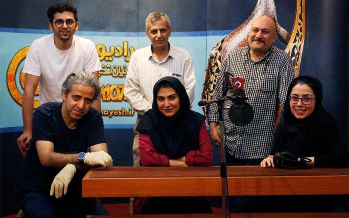 نوای رادیو نمایش در آغاز ده سالگی شنیدنی تر می شود