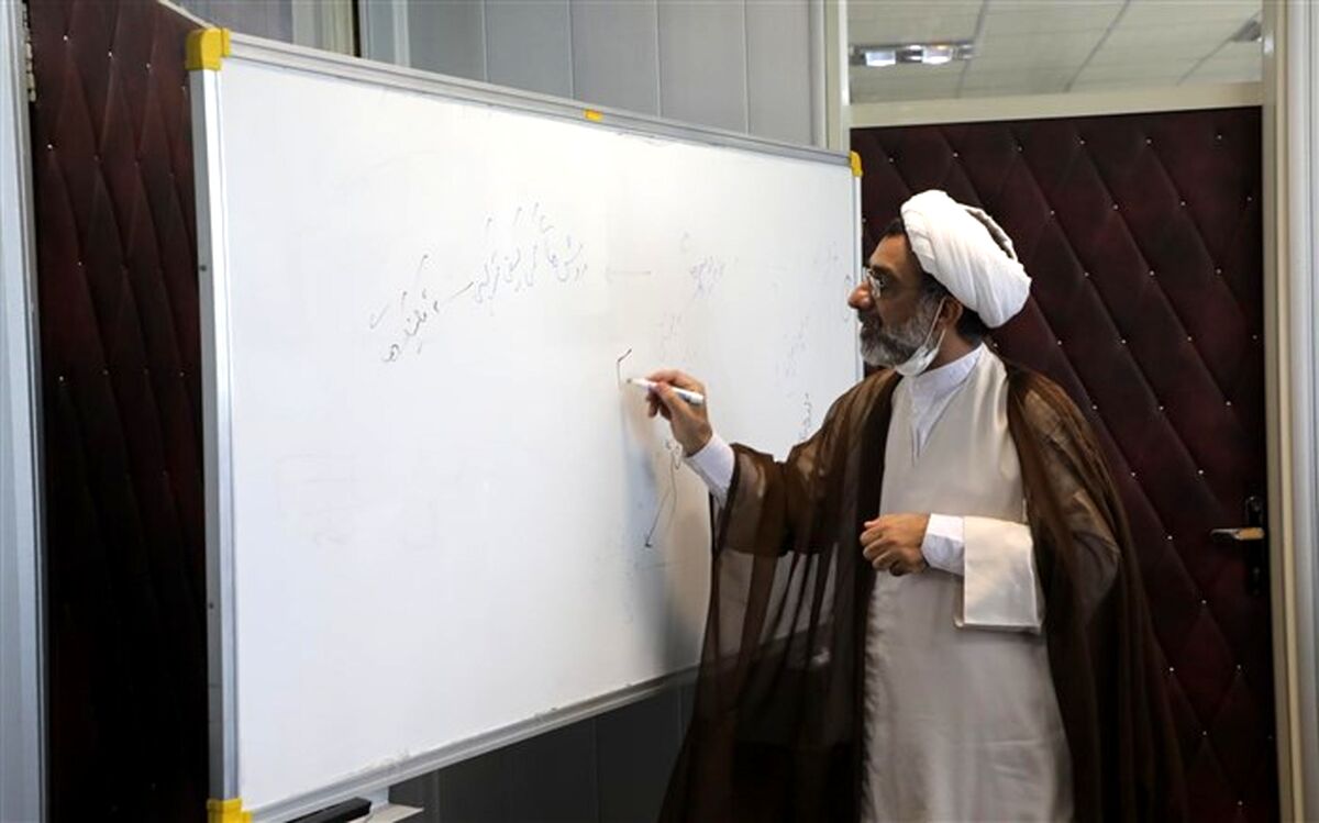 دانشگاه فرهنگیان در برگزاری کرسی‌های نظریه پردازی کارنامه موفقی دارد