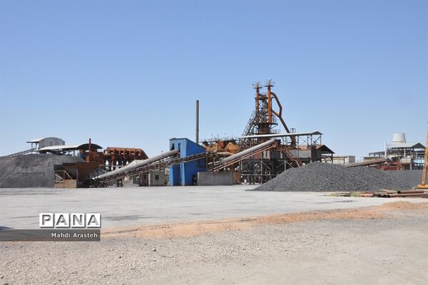 دیدارنماینده شهرستان های بیرجند، از کارخانه چدن شهرستان خوسف