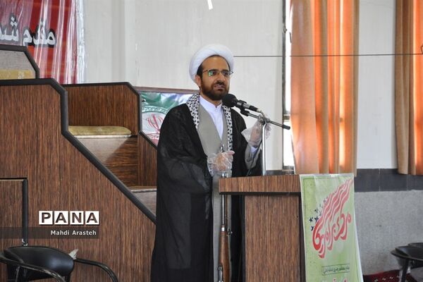 نمازجمعه سال 1399 با حضور نماینده مردم بیرجند ، خوسف و درمیان درمجلس شورای اسلامی