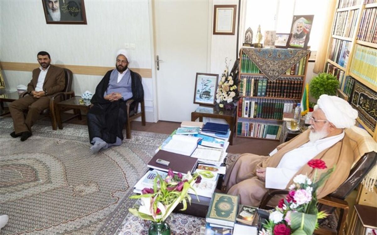 نماینده ولی فقیه در استان یزد:  فضای مجازی در ایام حج رنگ و بوی زیارت خانه خدا بگیرد