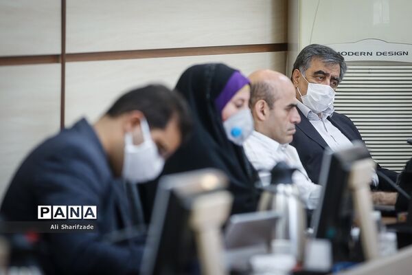 نشست تبیین ابعاد جامعه شناسی، روانشناختی و تربیت خشونت خانگی