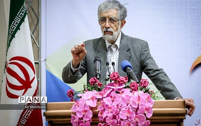 همسو کردن کتاب‌های درسی با مصوبت فرهنگستان در حوزه دستور خط فارسی
