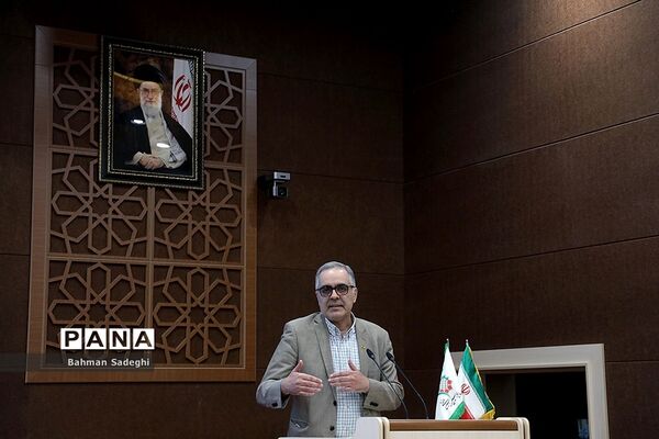 مراسم تجلیل از برگزیدگان اولین دوره مسابقات نوآوری‌های صنعتی