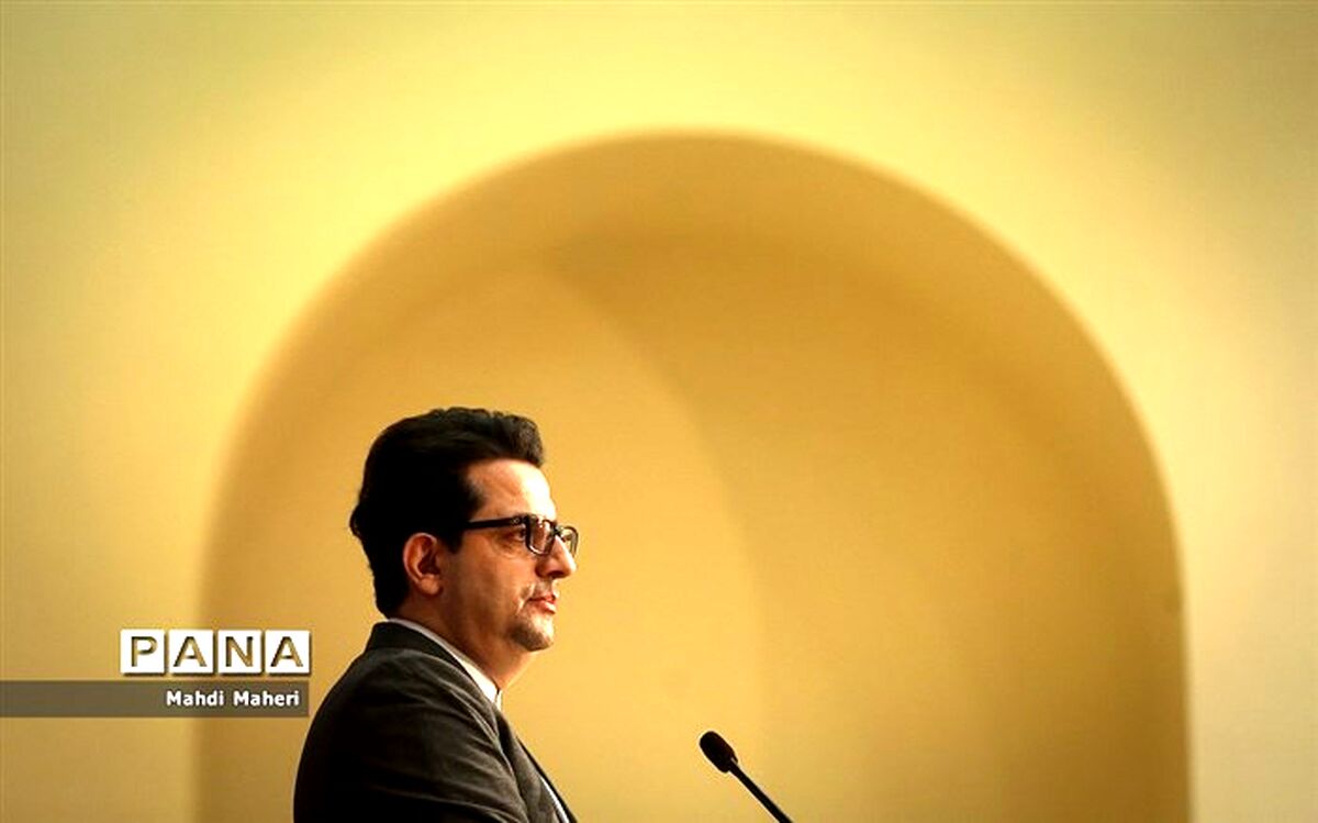 سخنگوی وزارت خارجه: رایزنی‌های ایران با هدف صلح وثبات در افغانستان انجام می‌شود