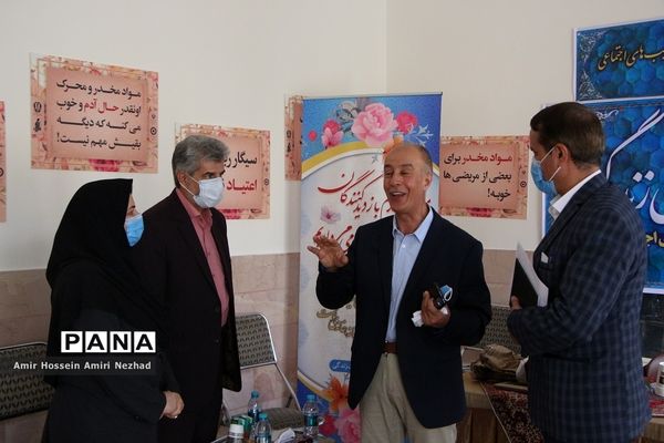 افتتاح نمایشگاه یاریگران زندگی