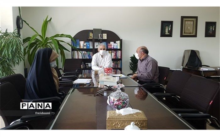 لونی: ارتقای کیفیت و ایجاد خلاقیت  رمز جذب دانش آموزان است