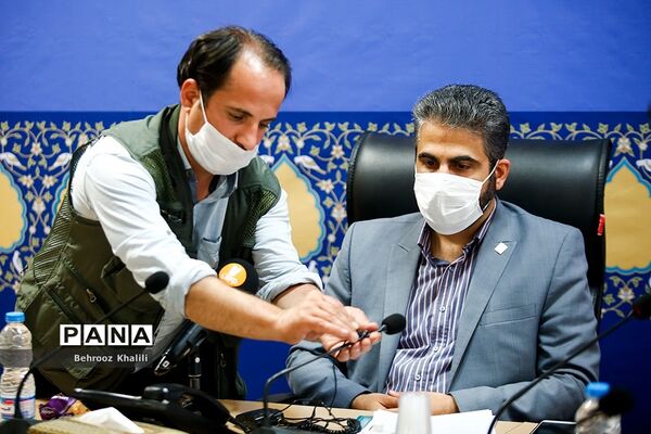 نشست خبری دبیرکل اتحادیه انجمن‌های اسلامی دانش‌آموزان