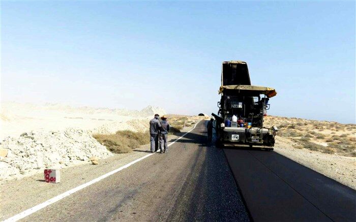 اجرای طرح ملی بهسازی و ارتقای کیفی روکش آسفالت در راه های مواصلاتی استان
