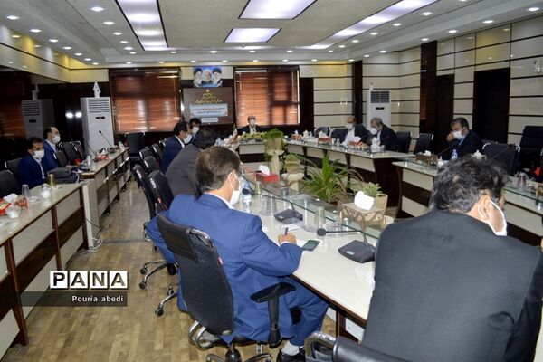 گردهمایی مدیران و روسای آموزش و پرورش استان بوشهر به صورت ویدئو کنفرانس