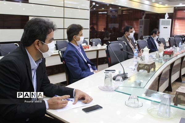 گردهمایی مدیران و روسای آموزش و پرورش استان بوشهر به صورت ویدئو کنفرانس