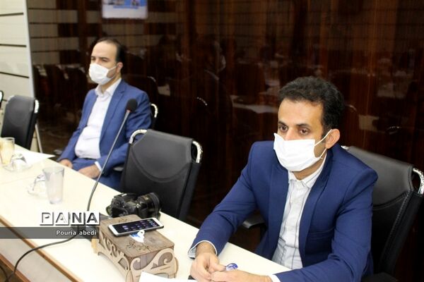 گردهمایی مدیران و روسای آموزش و پرورش استان بوشهر به صورت ویدئو کنفرانس