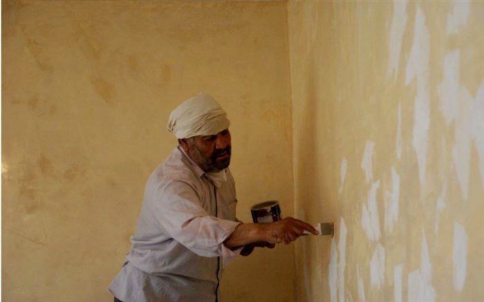 معلمی که نقاش ذهن ها و معمار قلب هاست