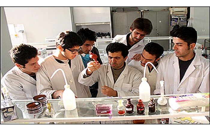 ۲۲ هزار دانشجوی پزشکی، بیمه درمانی می‌شوند
