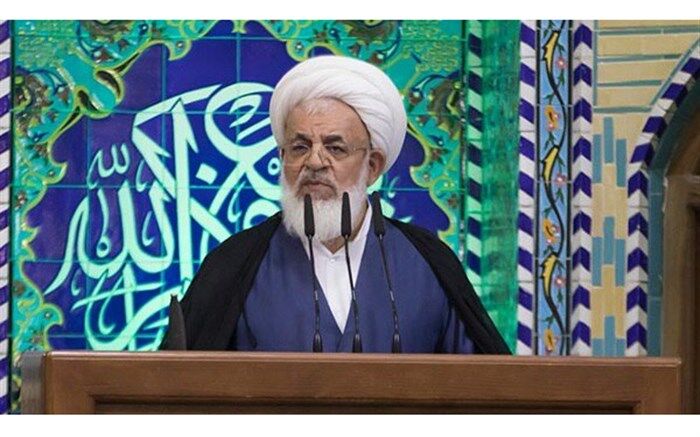 امام جمعه یزد: گران‌فروشی اجحاف در حق مردم است