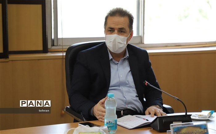 بهارلو: امیدوارم روزی اولیا خودشان سرویس مدارس را مدیریت کنند