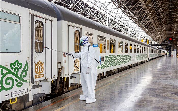 قطارهای راه‌آهن در هر بار مسافرگیری ضدعفونی می‌شوند