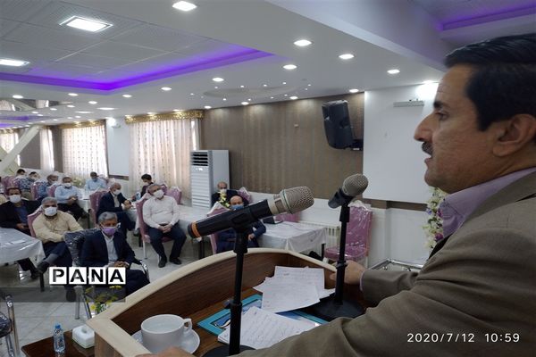 جلسه  هم اندیشی پروژه مهر 99مدیران مدارس  کاشمر