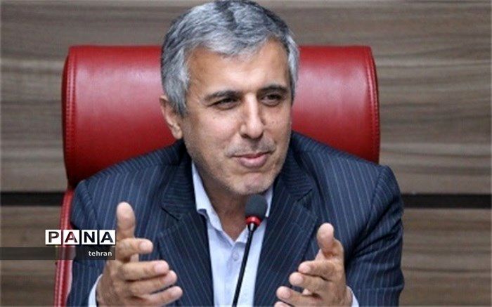 عباسپور: اجباری برای تهیه لباس فرم جدید نیست