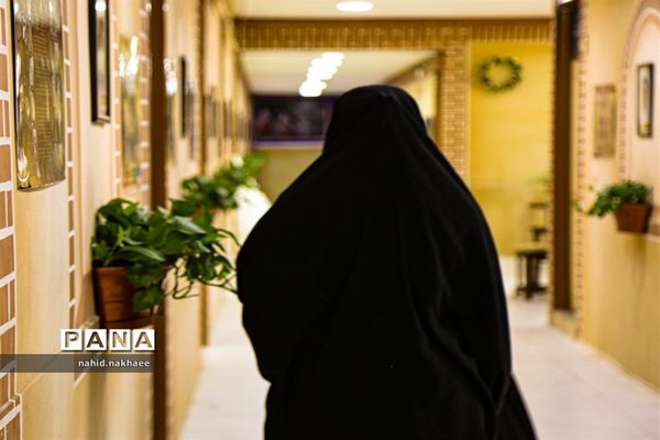 بازدید بانوان اداره کل آموزش و پرورش خراسان جنوبی از نمایشگاه زندگی بهشتی به مناسبت هفته عفاف و حجاب