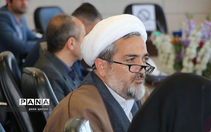 دانش آموزان و فرهنگیان قزوین مشارکت جدی در جشنواره «مهتاب در نور» داشته باشند