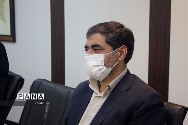 جلسه کارگروه تخصصی لباس فرم مدارس