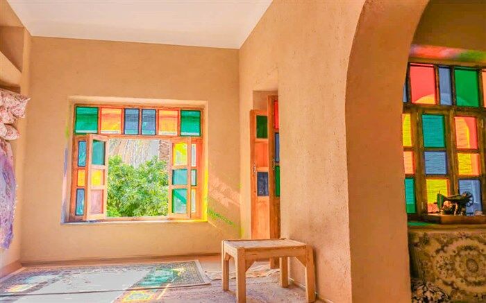 صدور پروانه فعالیت برای انجمن حرفه‌ای اقامتگاه‌های بوم‌گردی در استان فارس