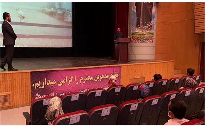 دوره فن بیان و اصول سخنرانی در رودسر برگزار می شود