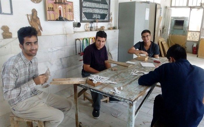 مهارت های حرفه ای دانش آموزان با نیازهای ویژه در فضای مجازی ارتقا می یابد.