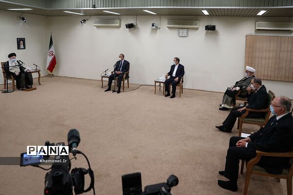 دیدار نخست‌وزیر عراق با مقام معظم رهبری