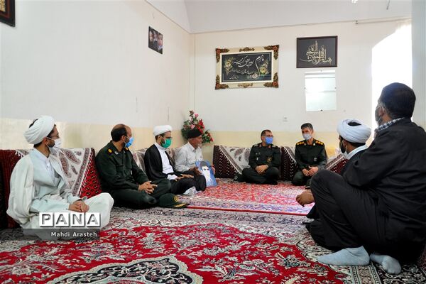 دیدار فرمانده سپاه انصار الرضا(ع) خراسان جنوبی با خانواده شهید اباذر جودی