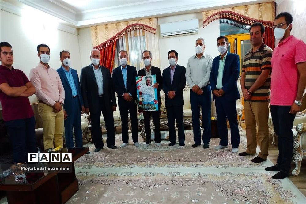 دیدار مدیر آموزش و پرورش با معاونان و کارشناسان با ریاست مجمع خیرین مدرسه ساز کاشمر