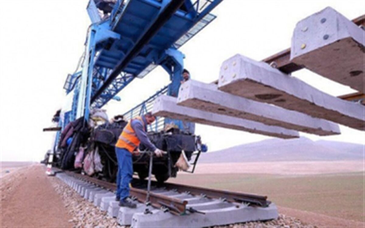 مشکلی در جذب اعتبار و اجرای راه آهن اردبیل وجود ندارد